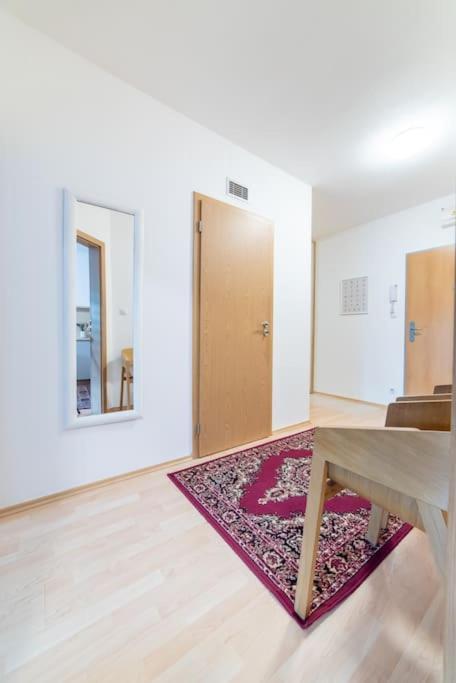 Grape Apartment Братислава Экстерьер фото