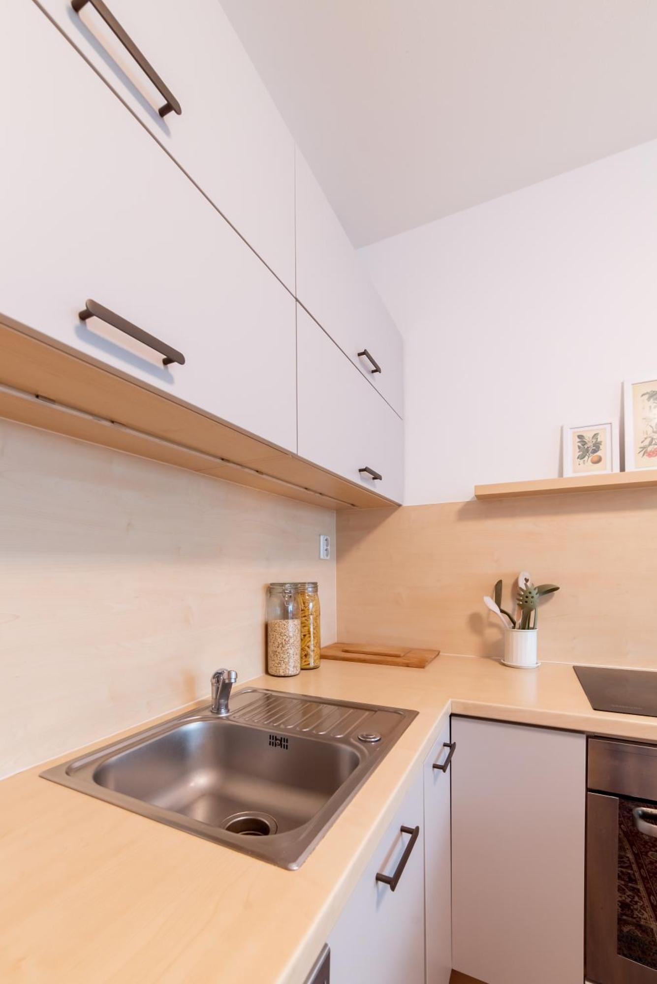Grape Apartment Братислава Экстерьер фото